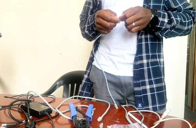 lit-ccna-student-cable-termination